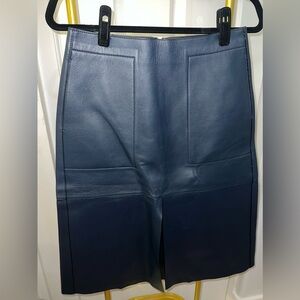 Beautiful St. John Leather A Line Skirt Navy Blue